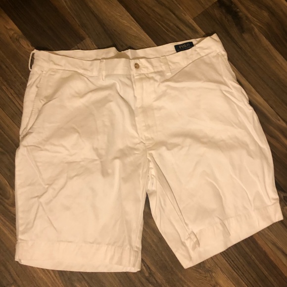mens white polo shorts